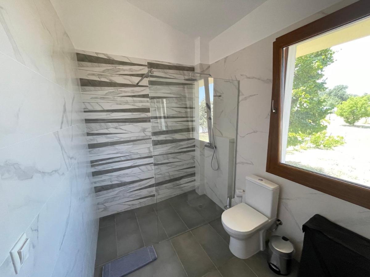 Serenity House Епаноми Екстериор снимка