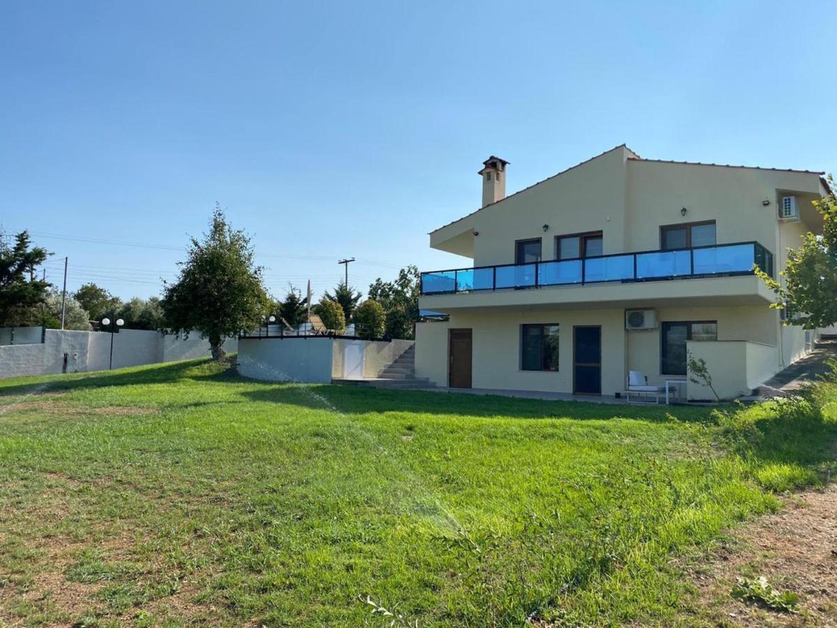 Serenity House Епаноми Екстериор снимка