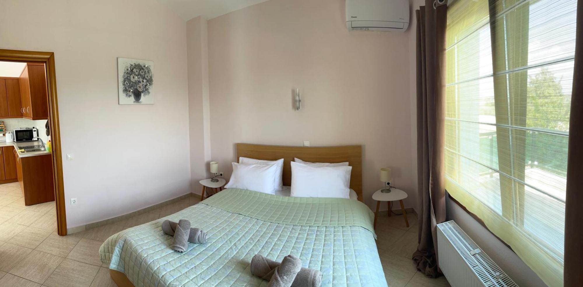 Serenity House Епаноми Екстериор снимка